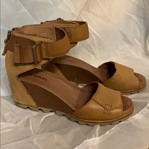 Sorel 7 Joanie sandal